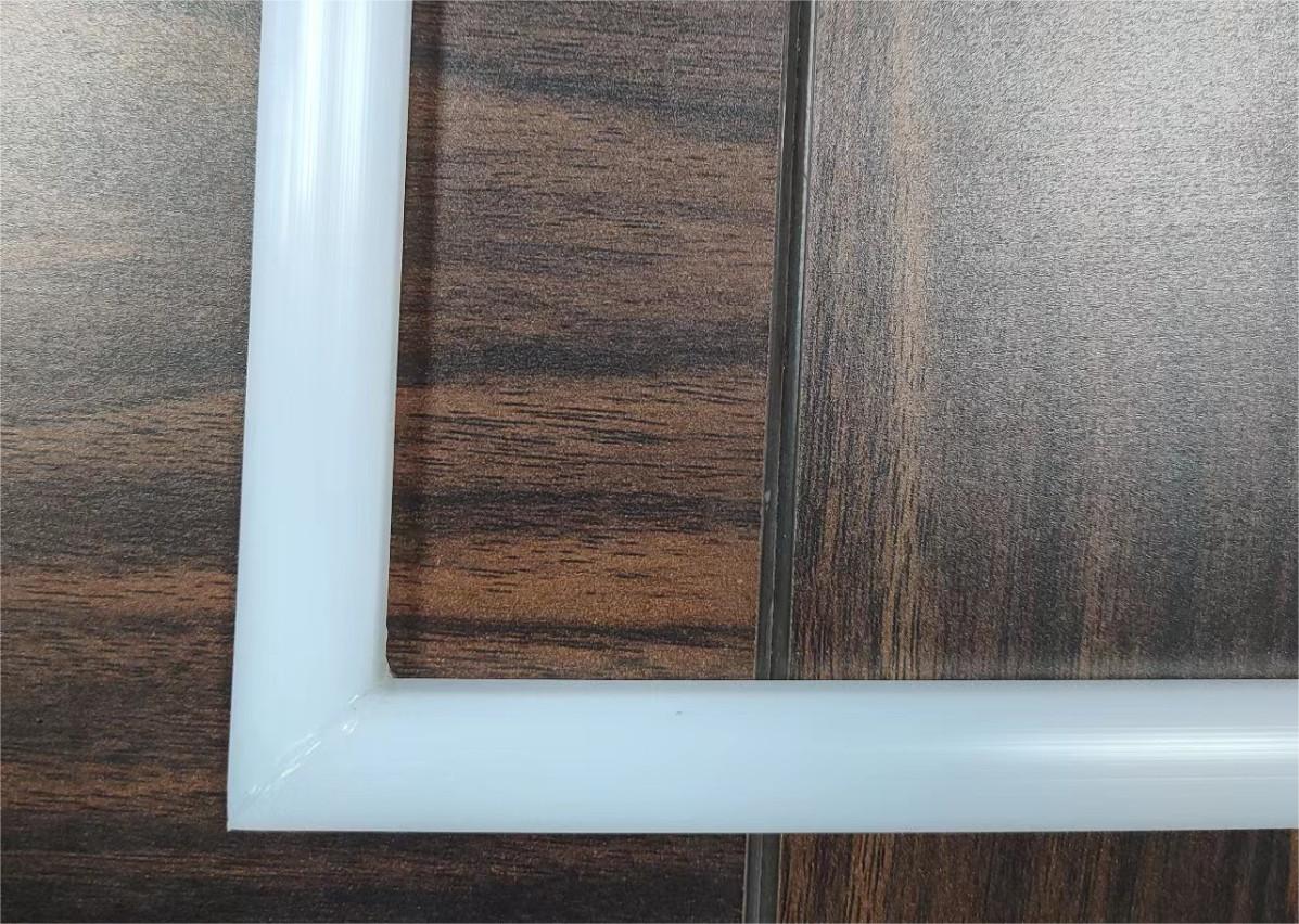 45°粘接蒸箱硅（guī）胶条（tiáo）